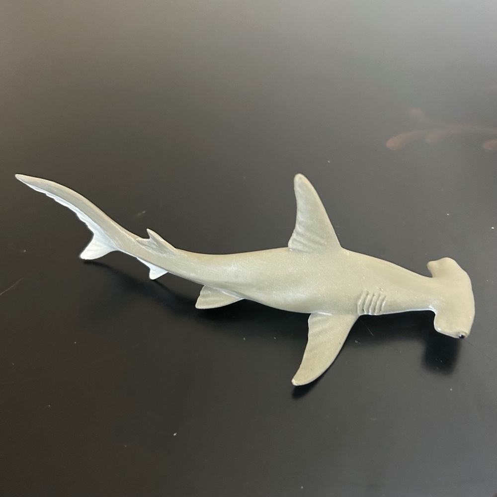 Shark -Hammerhead Baby ( Safari Ltd) 1996. Vintage